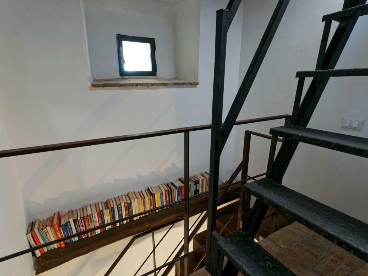 L'Arrocco - La Torre Col Mare Sul Tetto Apartment ตาร์กวิเนีย ภายนอก รูปภาพ