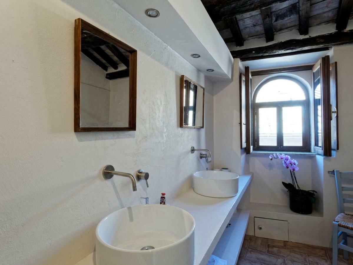 L'Arrocco - La Torre Col Mare Sul Tetto Apartment ตาร์กวิเนีย ภายนอก รูปภาพ