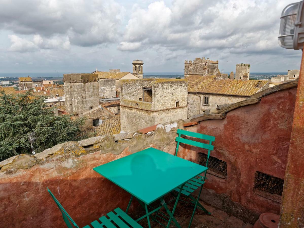 L'Arrocco - La Torre Col Mare Sul Tetto Apartment ตาร์กวิเนีย ภายนอก รูปภาพ